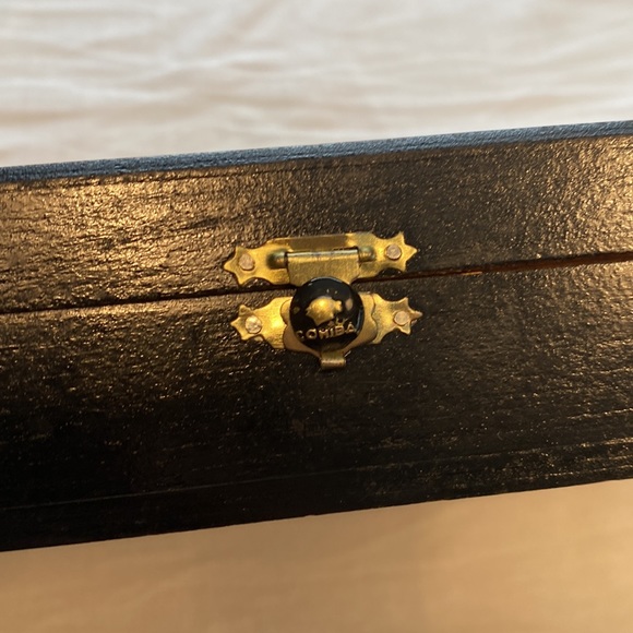 Wooden Cigar Box - Picture 7 of 7